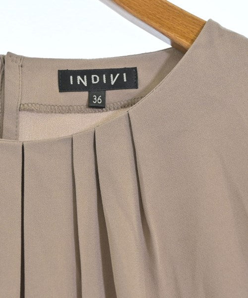 INDIVI เสื้อสตรี