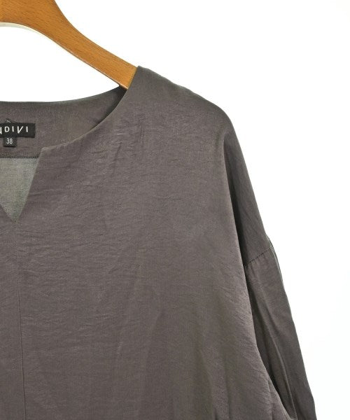 INDIVI เสื้อสตรี