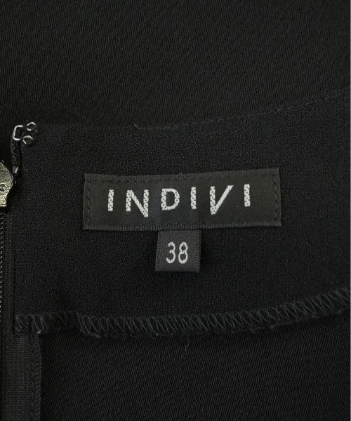 INDIVI เสื้อสตรี