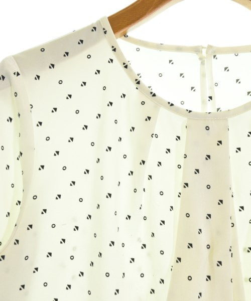INDIVI เสื้อสตรี