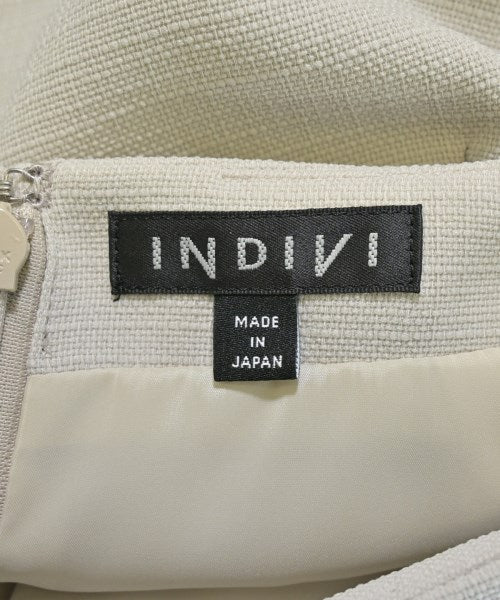 INDIVI กระโปรงยาวถึงเข่า