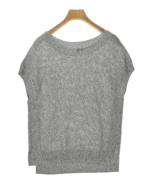 INDIVI เสื้อแขนกุด