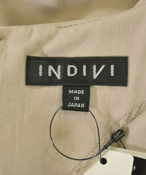 INDIVI เสื้อสตรี