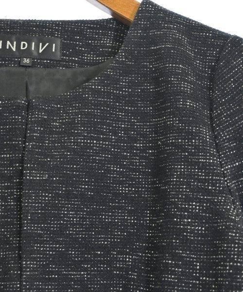 INDIVI แจ็คเก็ตไม่มีปก
