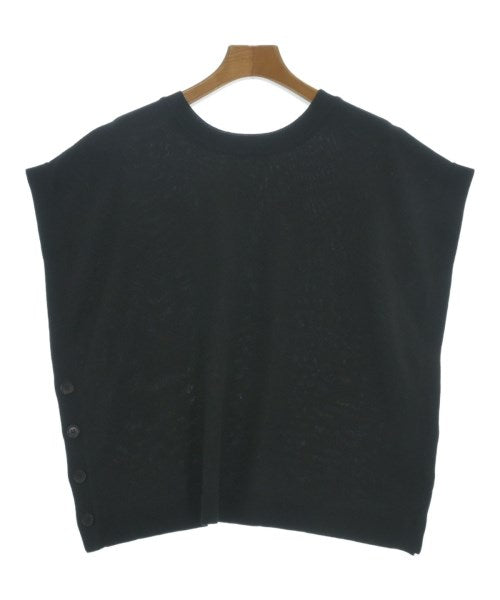 INDIVI เสื้อแขนกุด