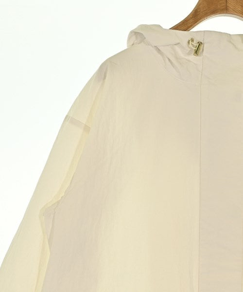 UNTITLED เสื้อพาร์กาภูเขา