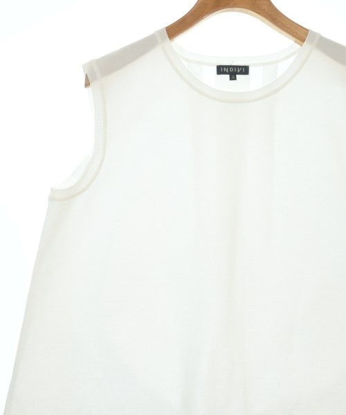 INDIVI เสื้อแขนกุด