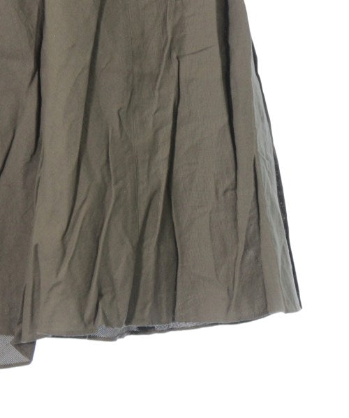 UNTITLED กระโปรงยาวถึงเข่า