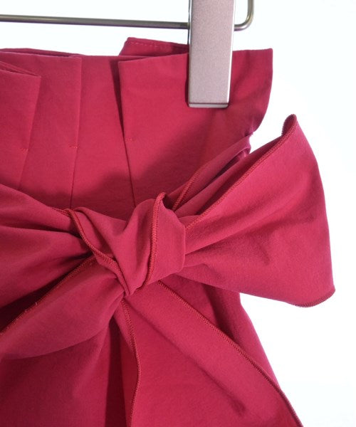 UNTITLED กระโปรงยาวถึงเข่า