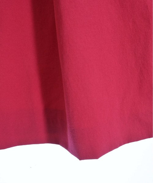 UNTITLED กระโปรงยาวถึงเข่า