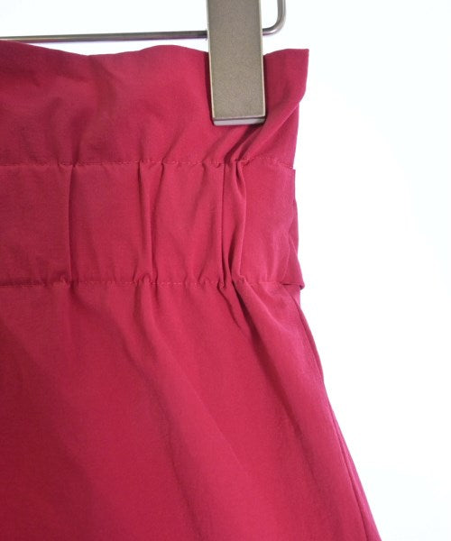 UNTITLED กระโปรงยาวถึงเข่า