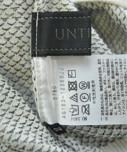 UNTITLED เสื้อกันหนาว