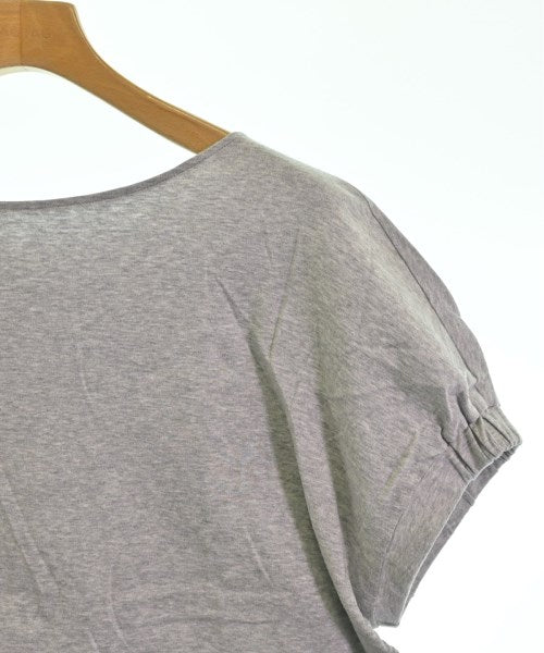 UNTITLED เสื้อยืด/เสื้อท็อปส์