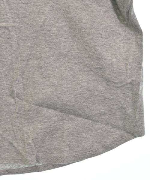 UNTITLED เสื้อยืด/เสื้อท็อปส์