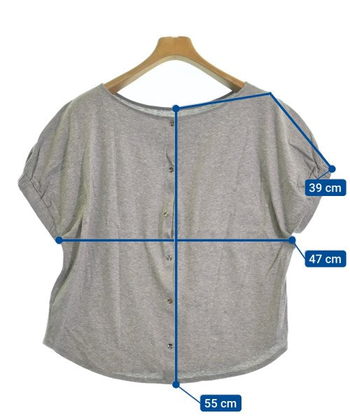 UNTITLED เสื้อยืด/เสื้อท็อปส์