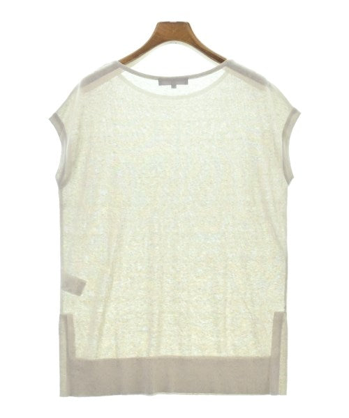 UNTITLED เสื้อแขนกุด