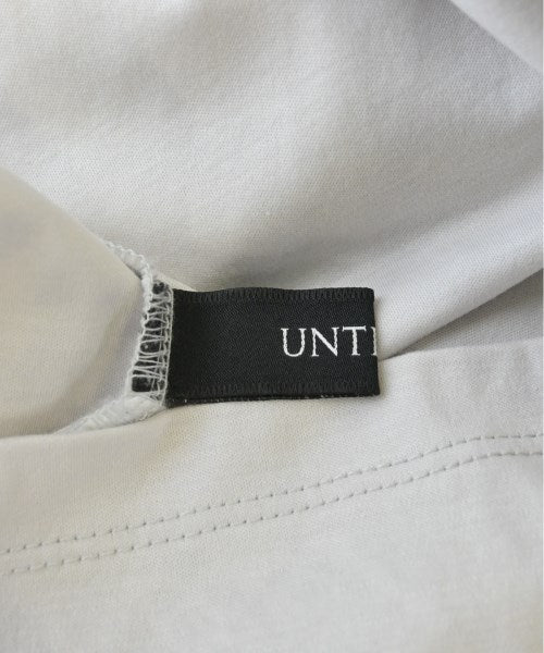 UNTITLED เสื้อยืด/เสื้อท็อปส์