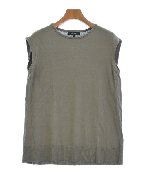 UNTITLED เสื้อกั๊ก