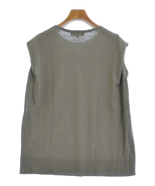 UNTITLED เสื้อกั๊ก