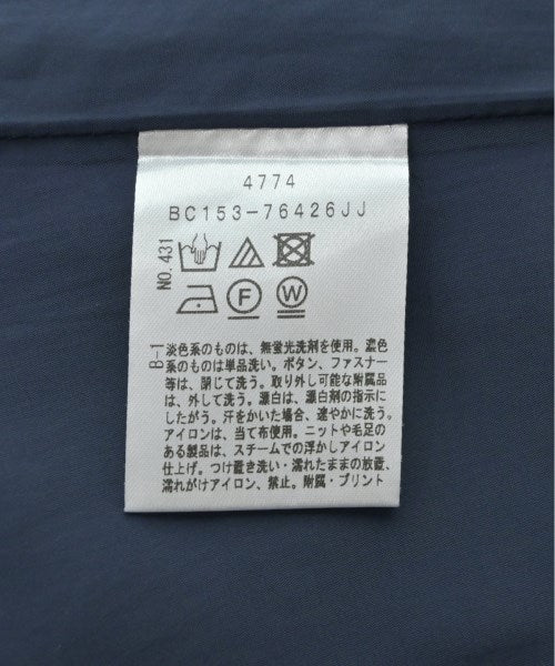 UNTITLED กระโปรงยาวถึงเข่า