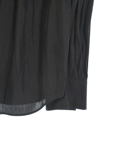 UNTITLED เสื้อลำลอง