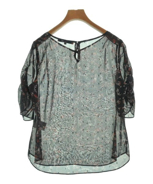 UNTITLED เสื้อสตรี