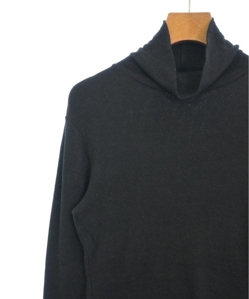 UNTITLED เสื้อกันหนาว