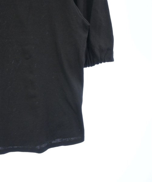 UNTITLED เสื้อสตรี