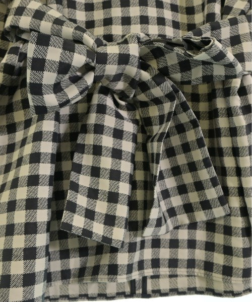 UNTITLED เสื้อสตรี