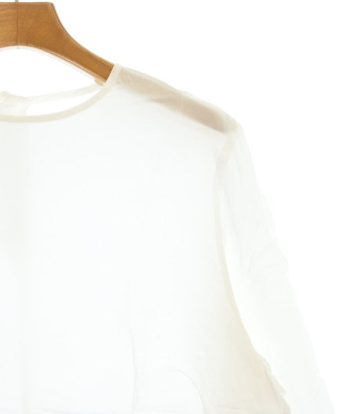 UNTITLED เสื้อสตรี