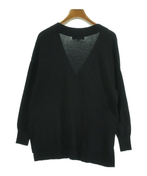 UNTITLED เสื้อกันหนาว
