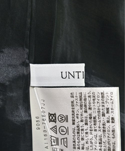 UNTITLED กระโปรงยาวถึงเข่า