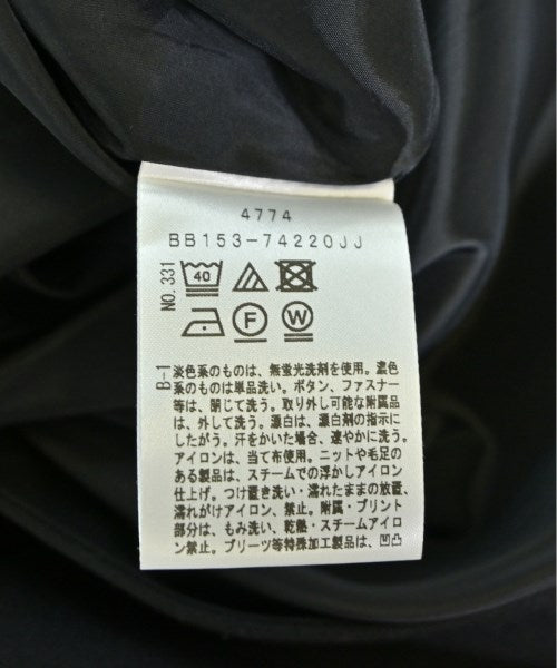 UNTITLED กระโปรงยาวถึงเข่า