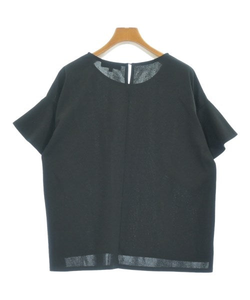 UNTITLED เสื้อสตรี