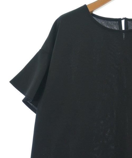 UNTITLED เสื้อสตรี