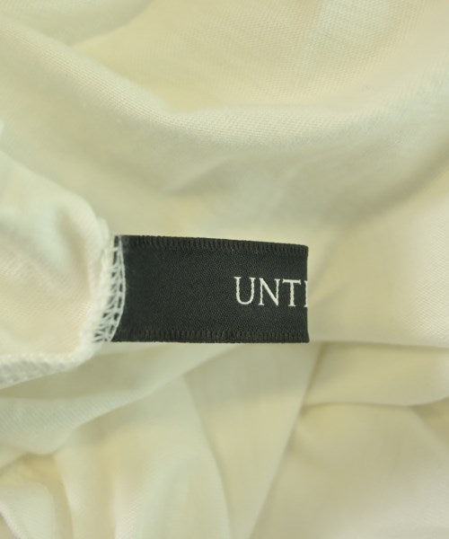 UNTITLED เสื้อยืด/เสื้อท็อปส์