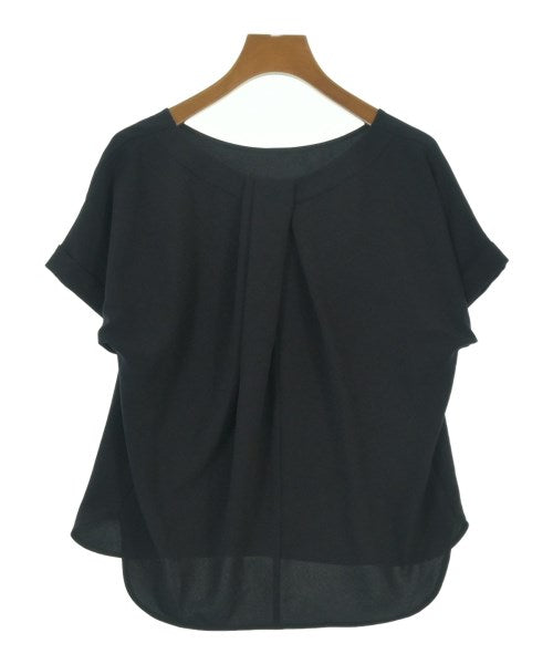 UNTITLED เสื้อสตรี
