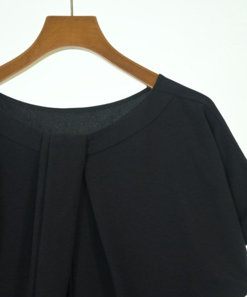 UNTITLED เสื้อสตรี