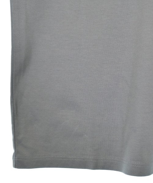 UNTITLED เสื้อยืด/เสื้อท็อปส์