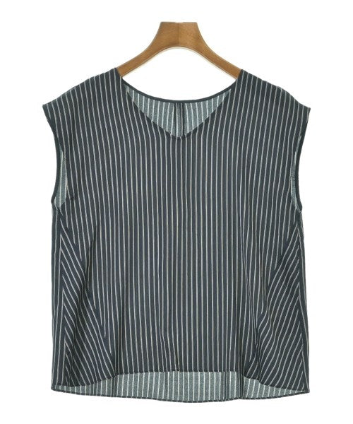UNTITLED เสื้อสตรี