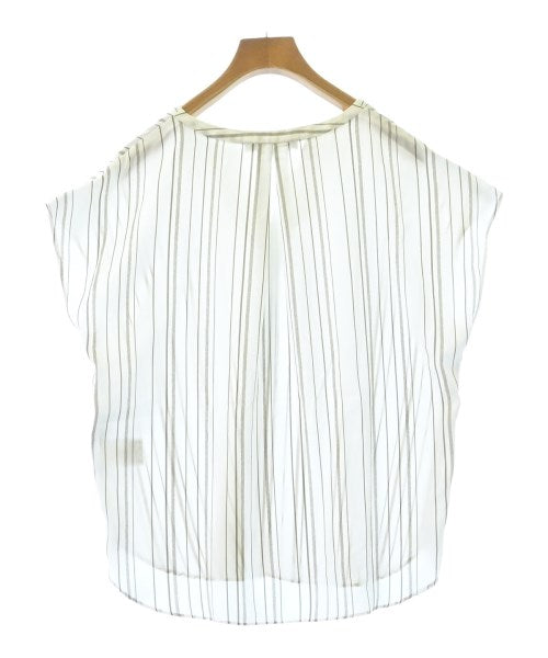 UNTITLED เสื้อสตรี