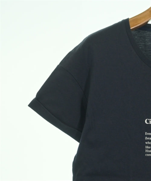 UNTITLED เสื้อยืด/เสื้อท็อปส์