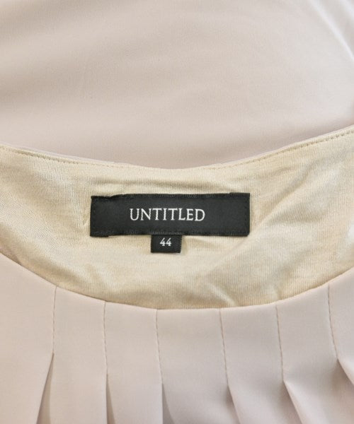 UNTITLED เสื้อลำลอง