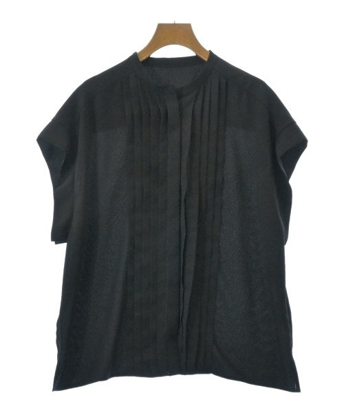 UNTITLED เสื้อลำลอง