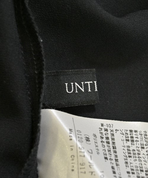 UNTITLED เสื้อลำลอง