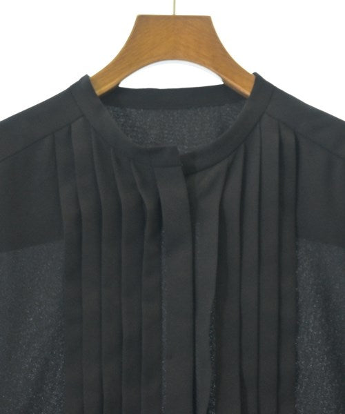 UNTITLED เสื้อลำลอง