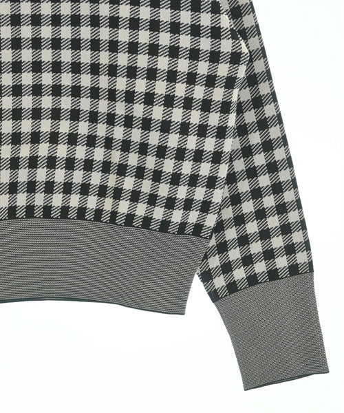 UNTITLED เสื้อกันหนาว