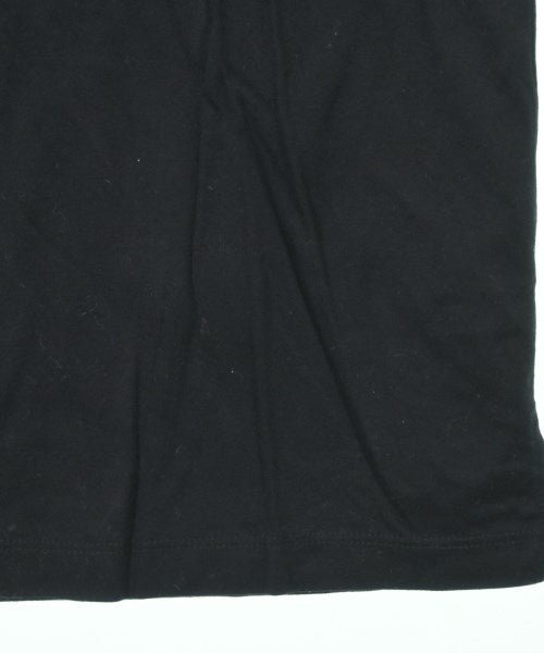 UNTITLED เสื้อยืด/เสื้อท็อปส์
