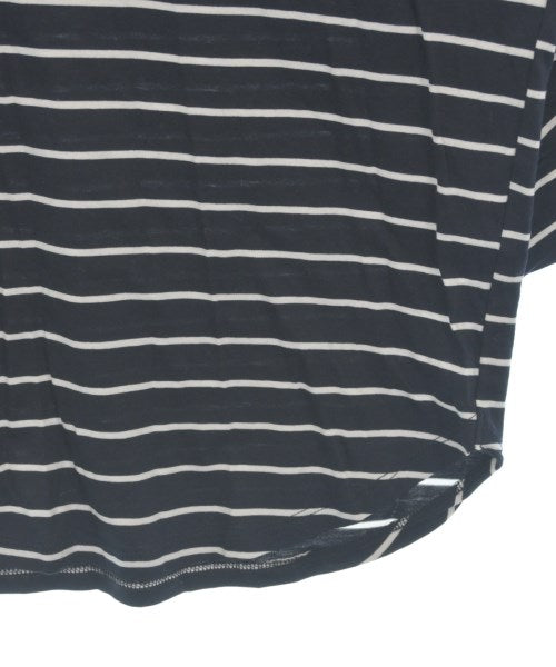 UNTITLED เสื้อยืด/เสื้อท็อปส์