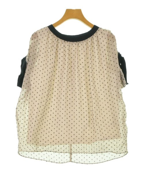 UNTITLED เสื้อลำลอง